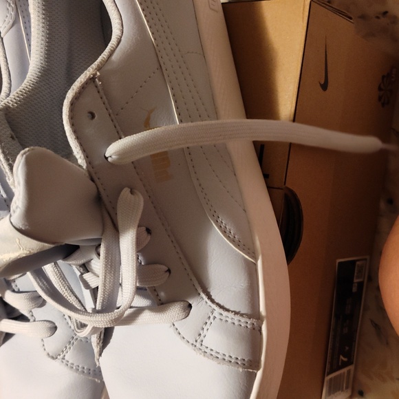 Puma - Picture 4 of 4